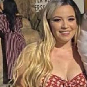 Meet your Posher, Vicky